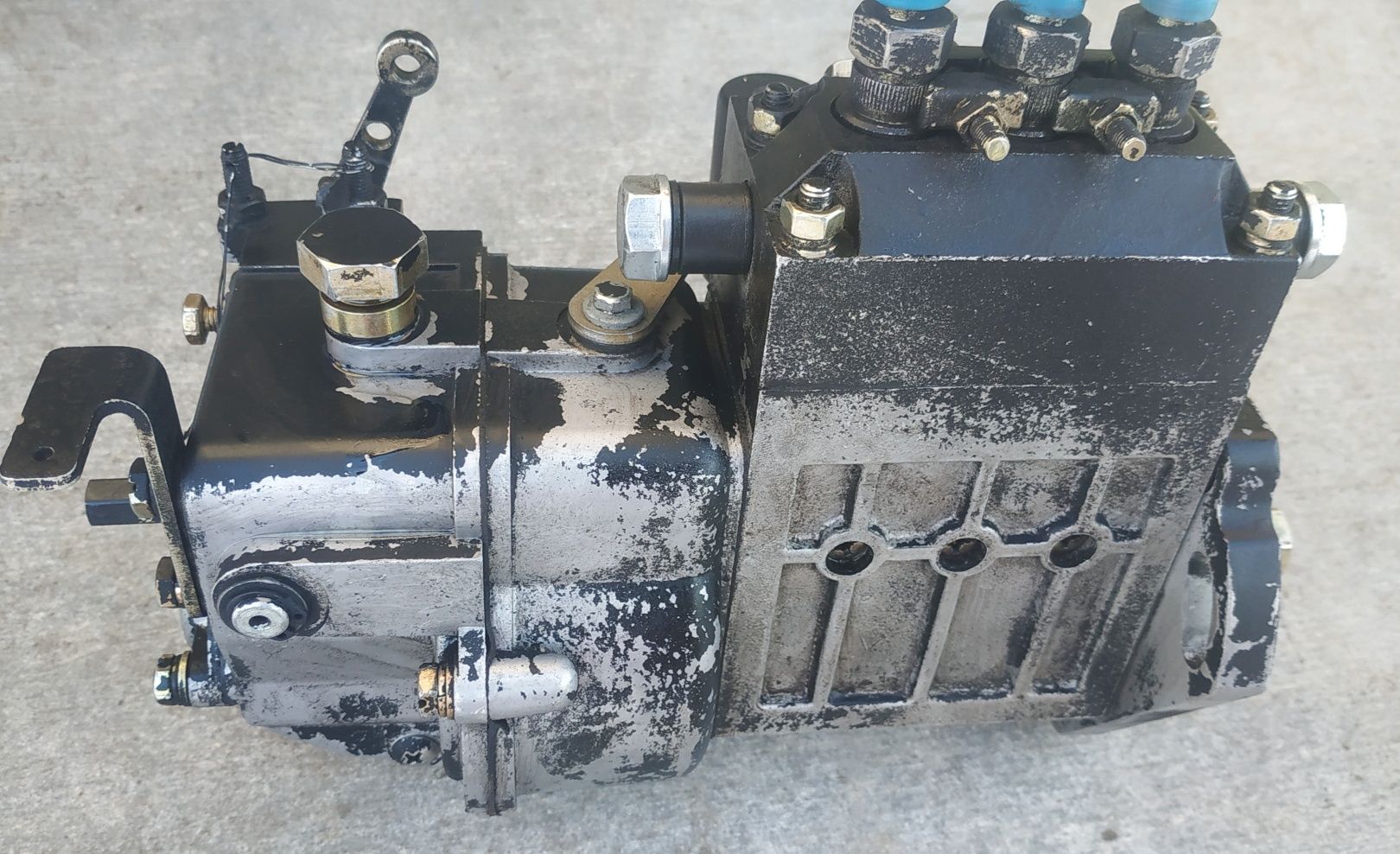 Паливний насос на двигун КМ 385ВТ