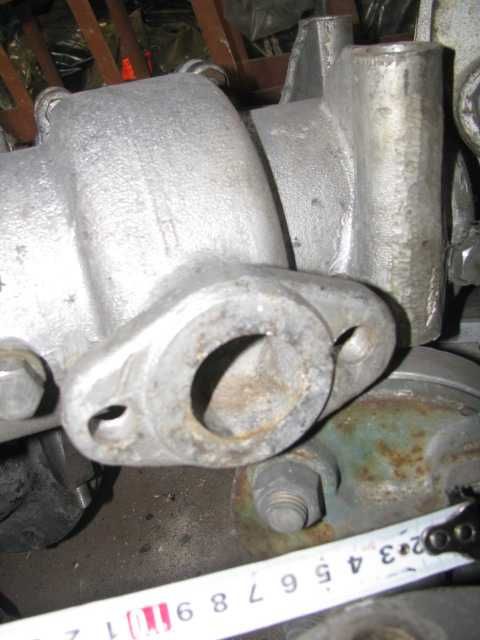 Садовий ручний насос БКФ-4 для перекачки води.