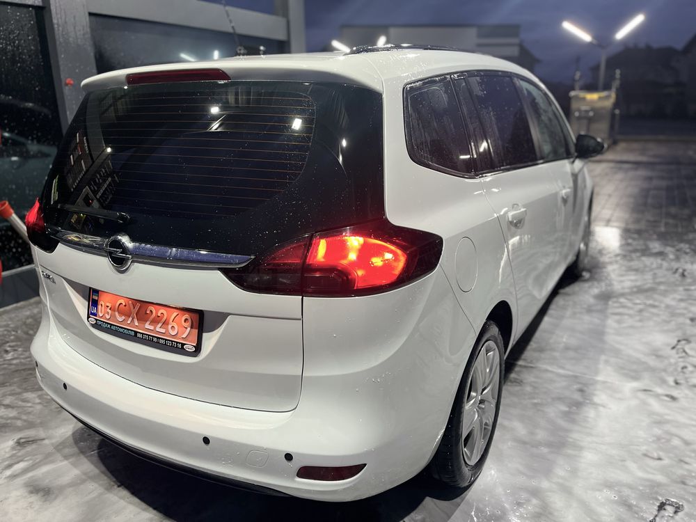 Opel Zafira 2018, 1.6 99 kwt