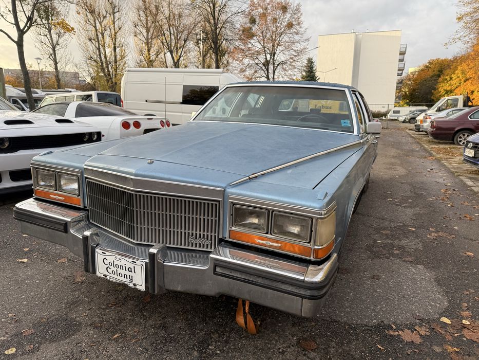 Cadillac Fleetwood Brougham 5.0 V8