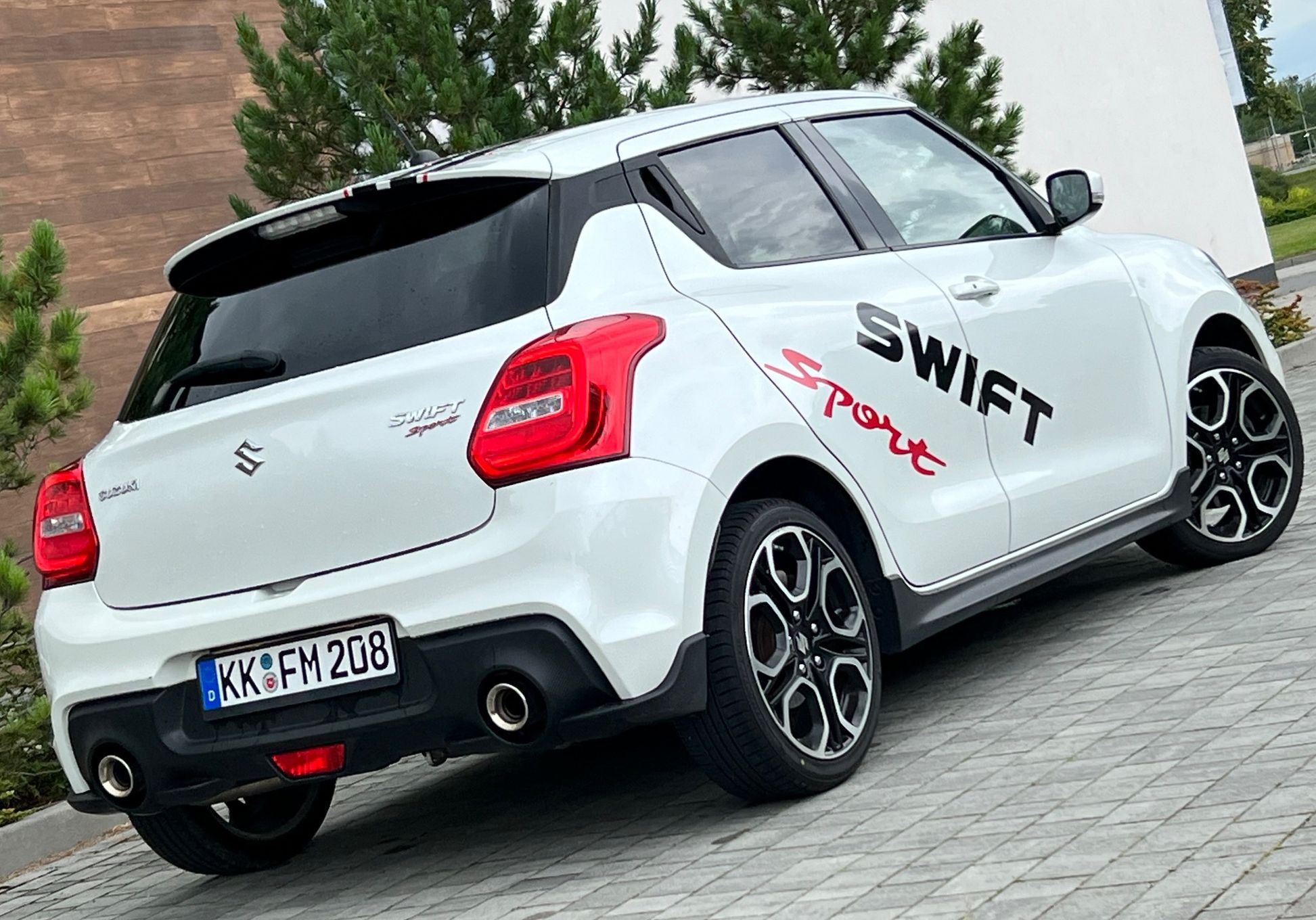 Suzuki Swift Swift SPORT 1.4T z Niemiec niski przebieg!