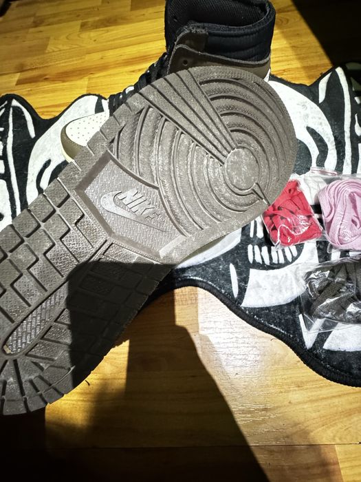 travis scott x air jordan 1 retro high og 'mocha