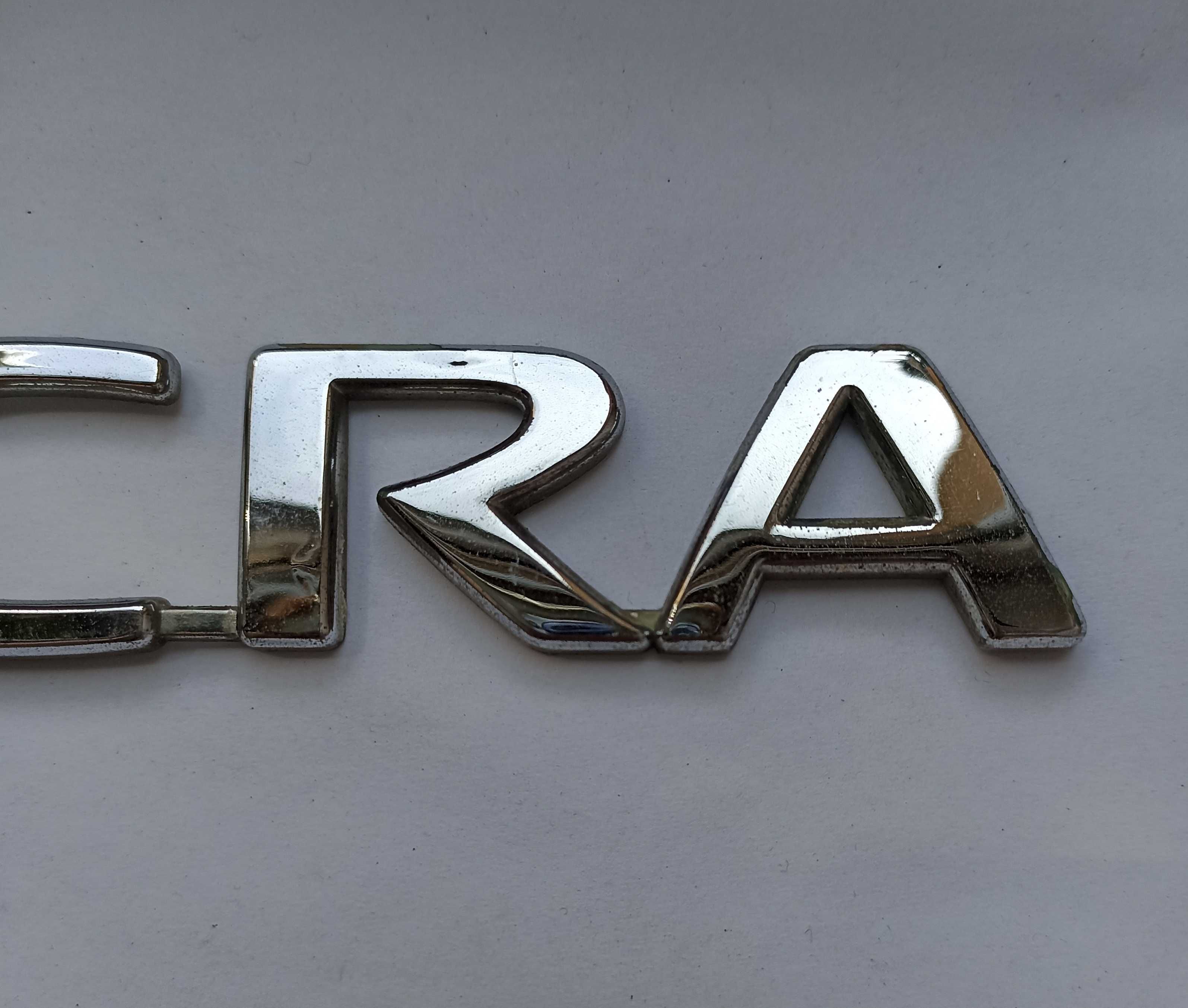 Napis emblemat Nissan Micra