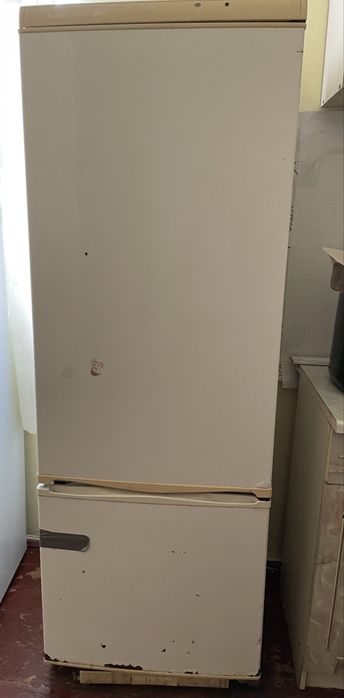 Продаю Холодильник