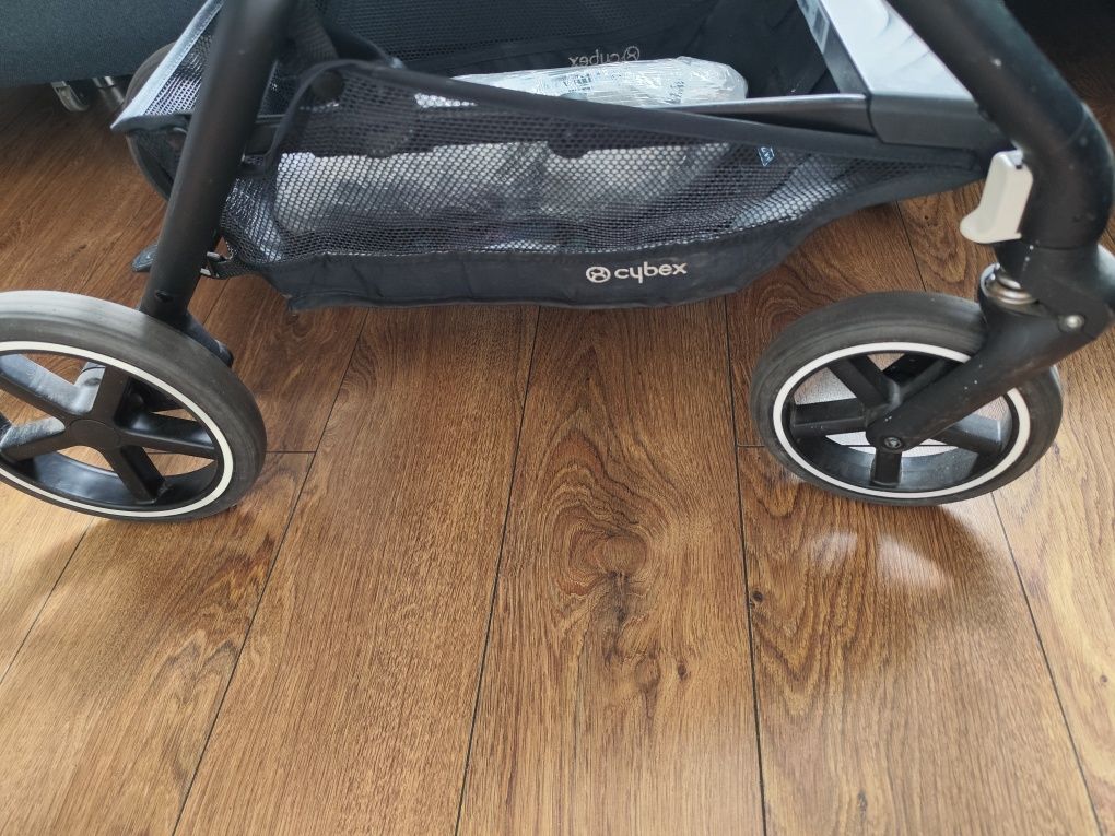 Sprzedam wózek Cybex Eezy S+2 dla dziewczynki