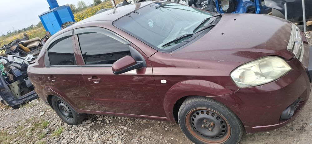 Розборка chevrolet aveo t250 разборка zaz vida шрот на запчасті двері