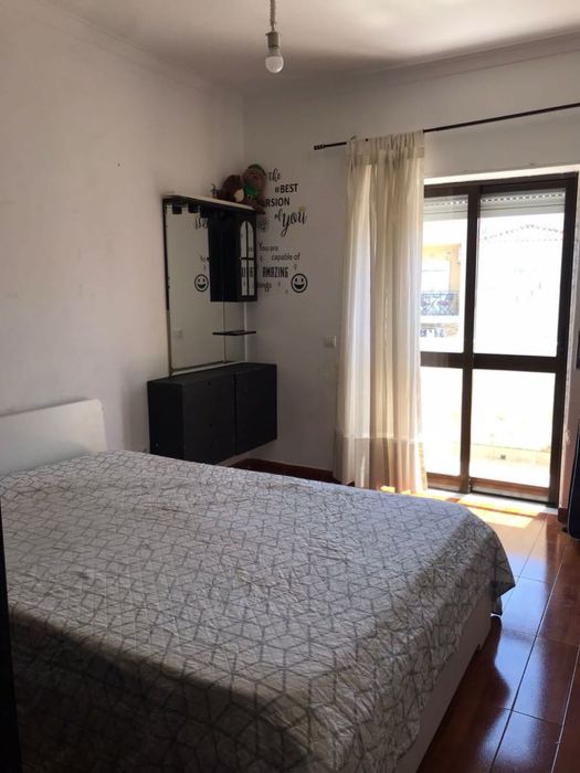 Quarto de casal , muito bem localizado