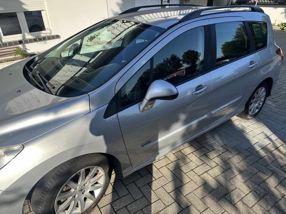 Peugeot SW 1.6 HDI -NAVTeQ 110 cv