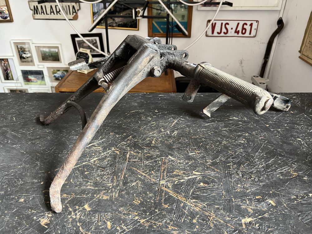 Jawka Jawa 50 Mustang Golden Sport podnozki stopki centralne wzorowe