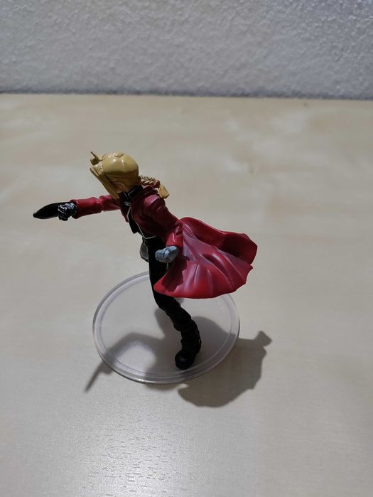 Vendo figura Full Metal Alchemist
