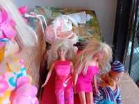 Conjunto de barbies