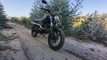 UM Scrambler x naked 125cc 2300km
