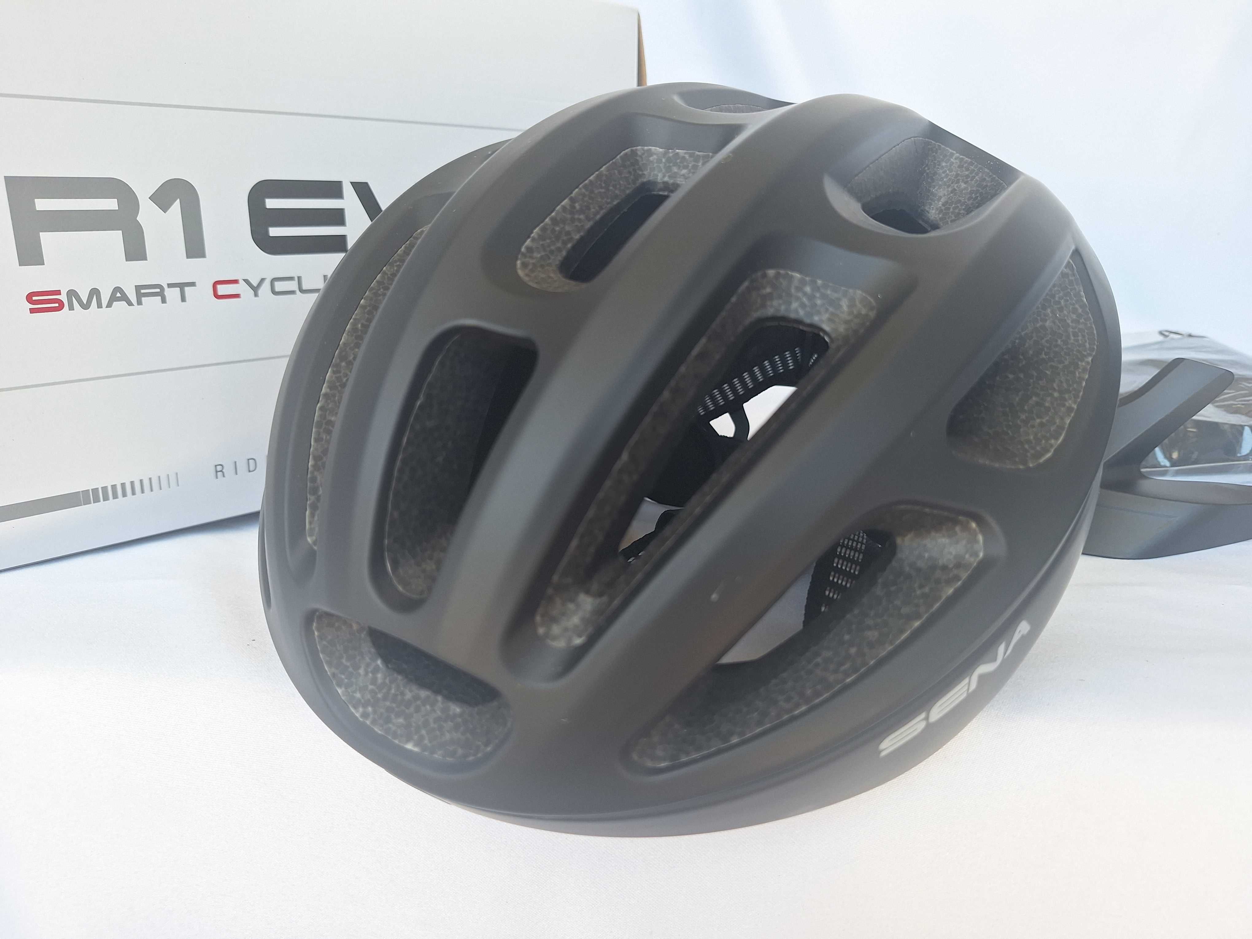 Kask rowerowy Sena Smart Cycling Helmet R1 Evo Black M 55-59 Interkom
