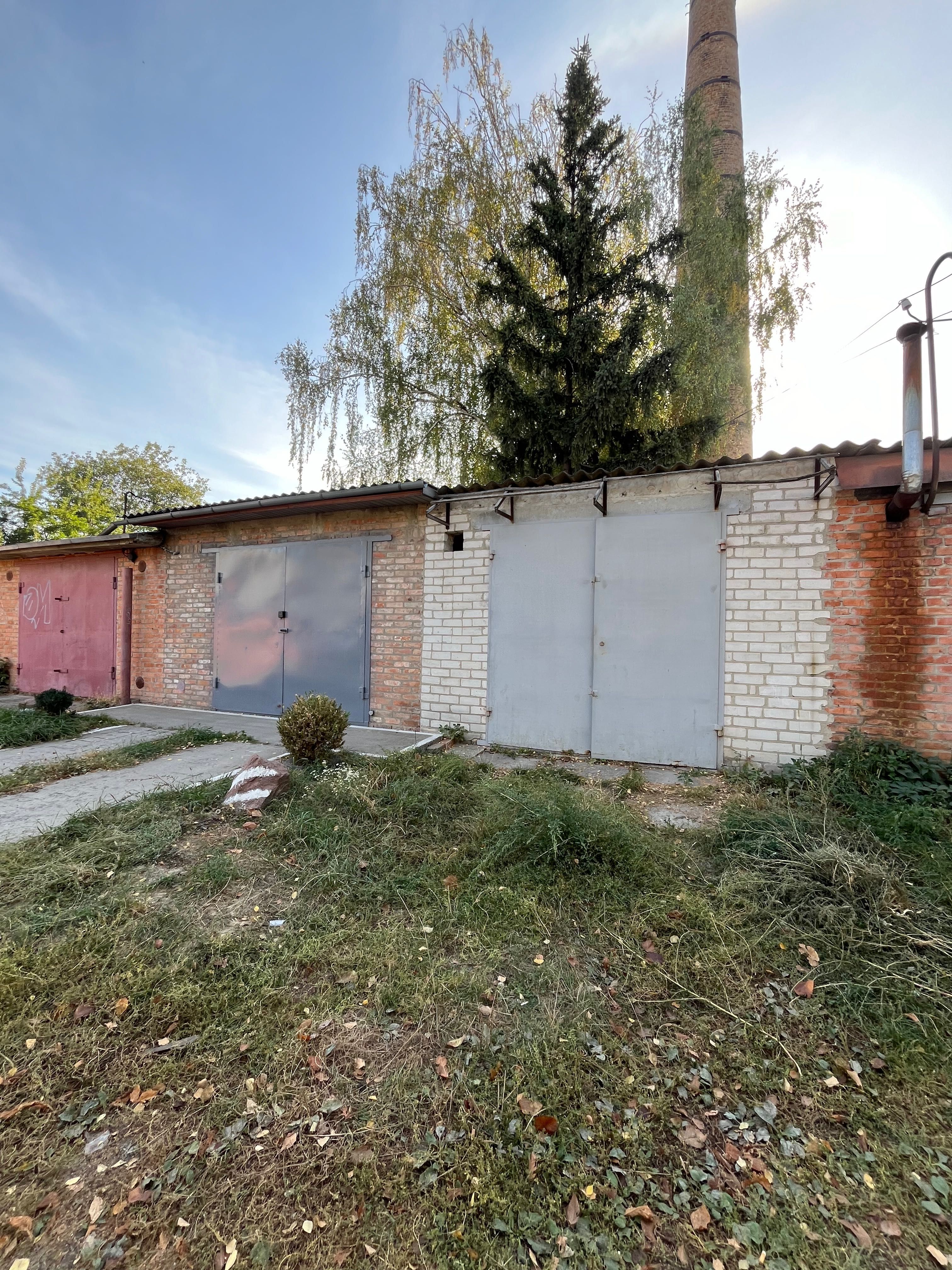 Гараж по вул. Монастирська