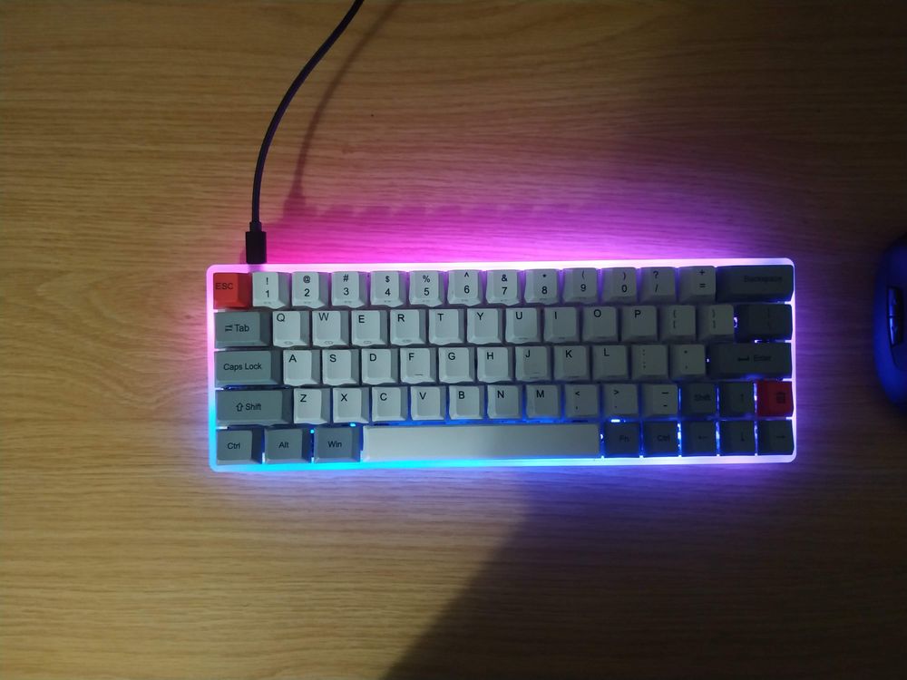 Teclado mecânico DZ60 (compacto com arrow keys)