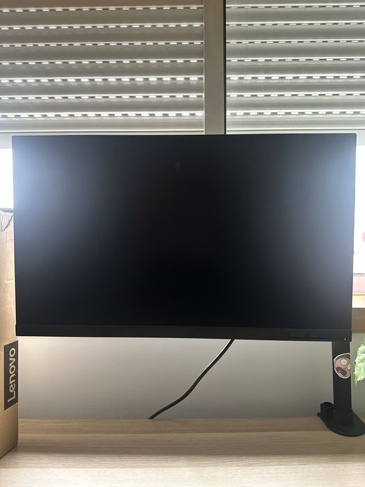 Monitor Lenovo 27”