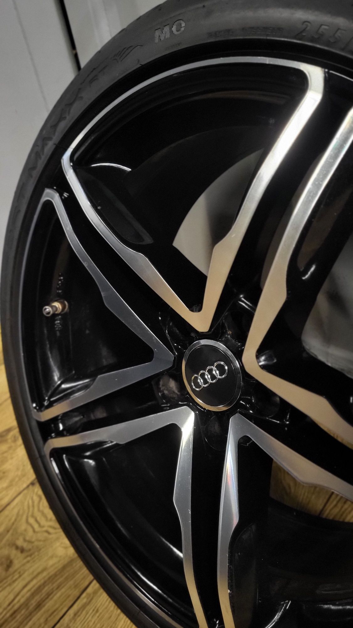 Felgi Audi 19" 5x112 z oponami 255/35 R19 A5 S5 A4 B9 B8 A6 S6
