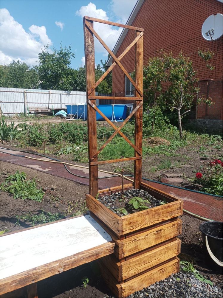 Изготовка деревянных клумб