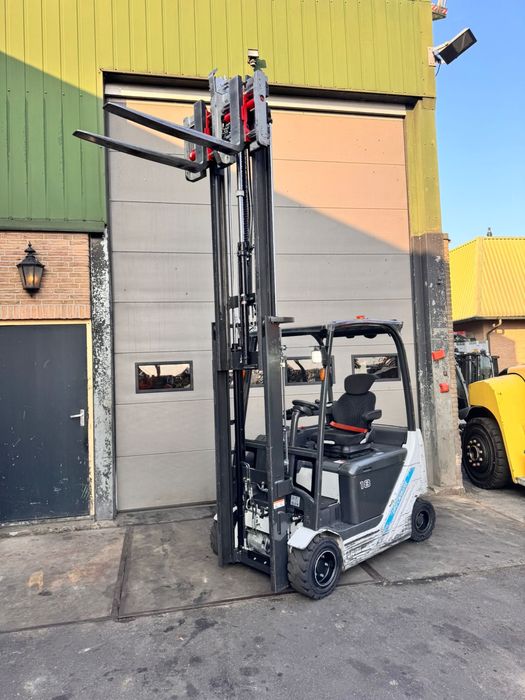Wózek widlowy elektryczny Nissan Unicarries 1,8T 2020 rok , JAG2N1L18Q