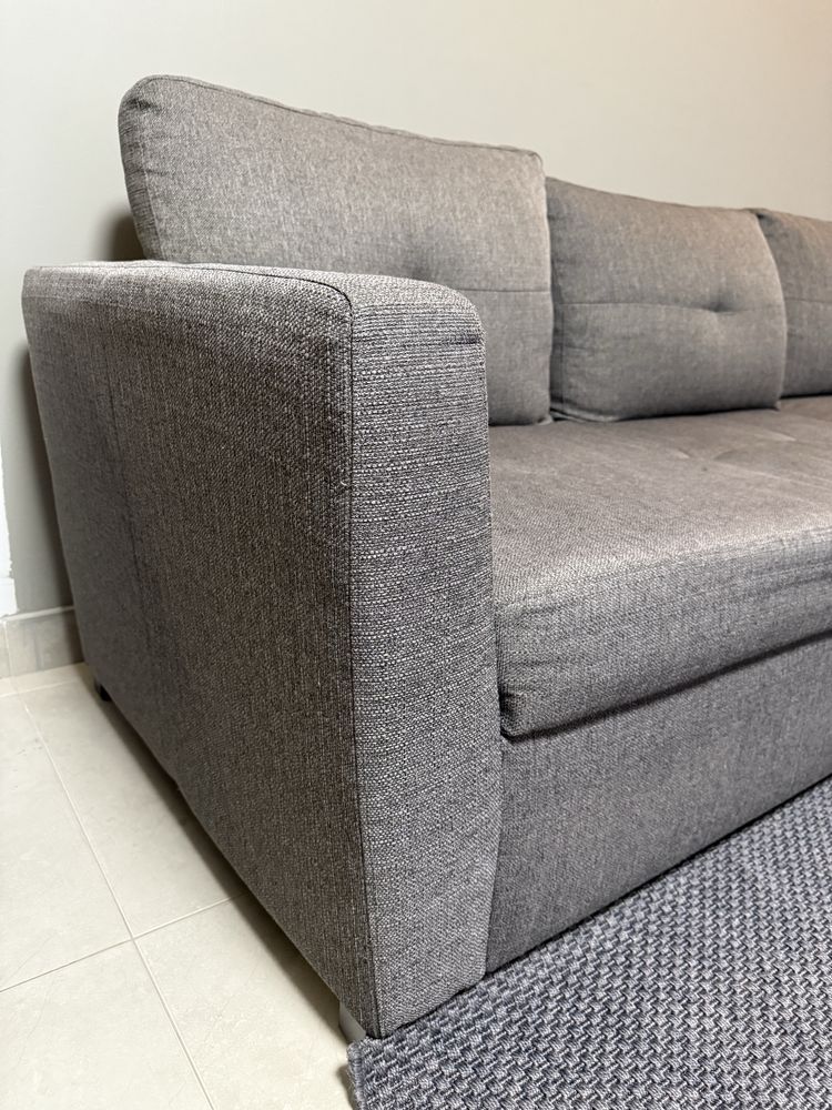 Sofá cama com chaise