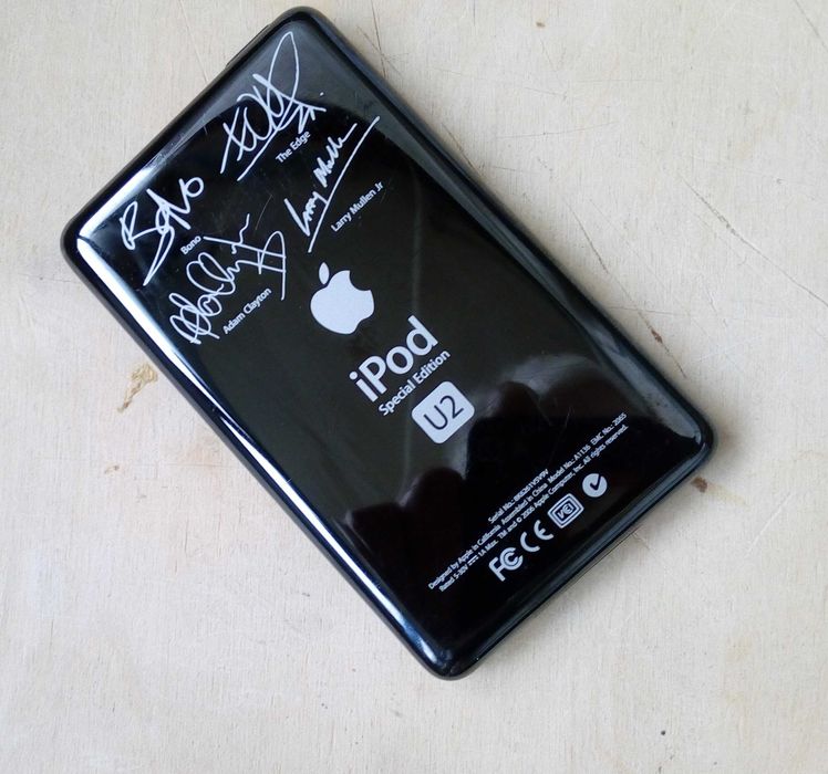 плеер IPOD коллекционный U2.