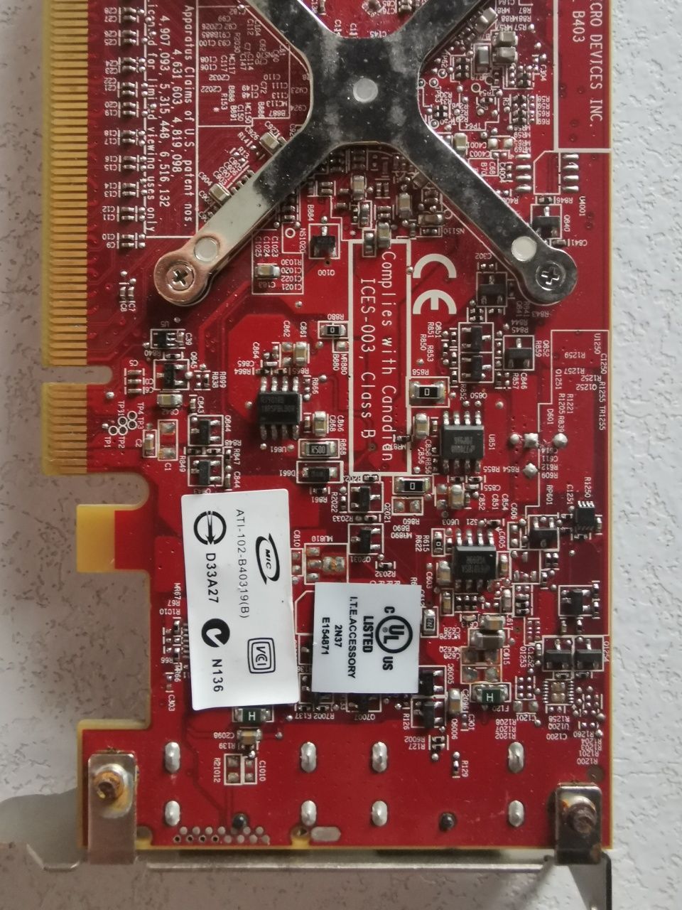 Karta graficzna ATI Radeon Dual Display