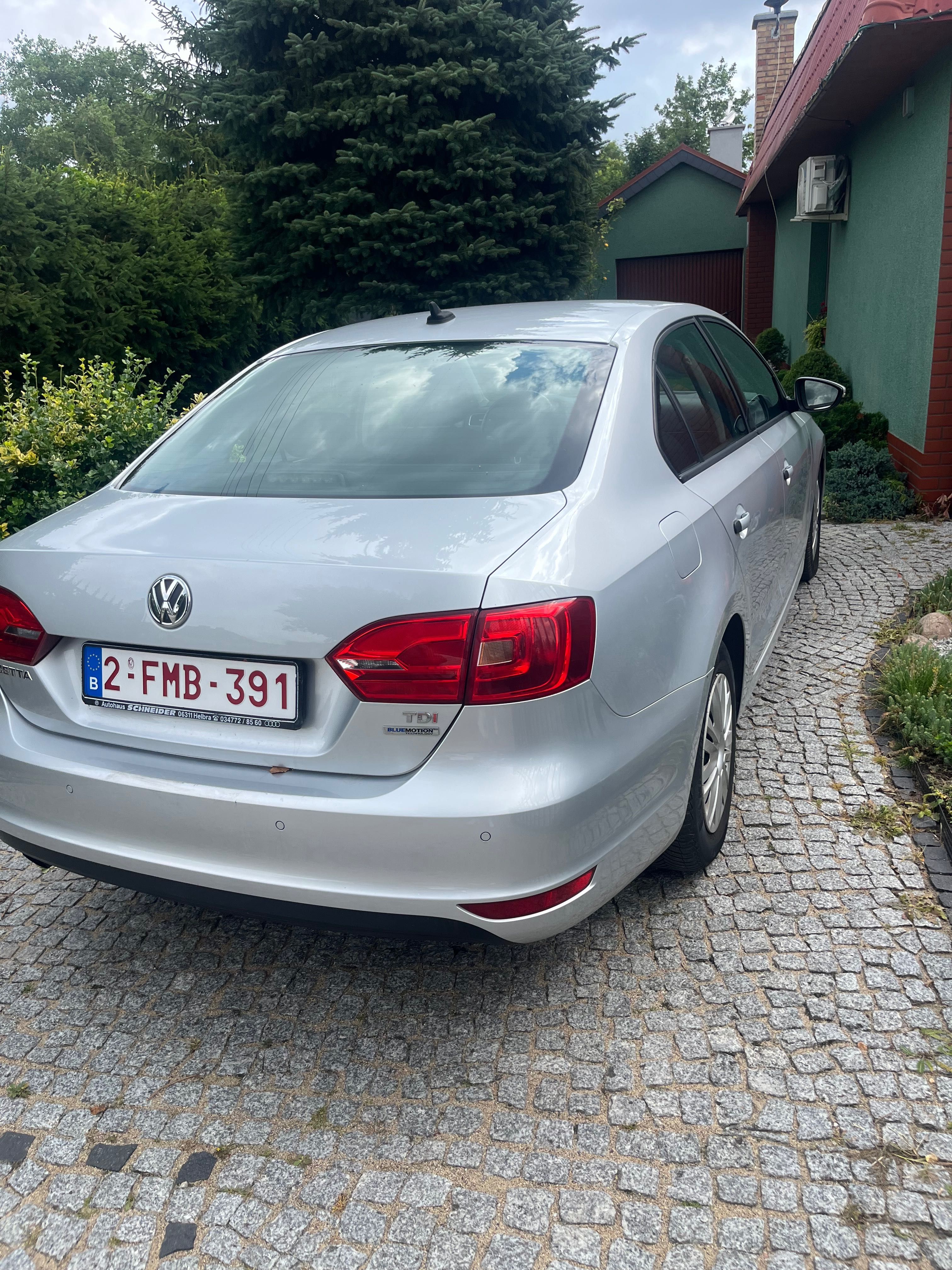 Sprzedam świeżo sprowadzone VW. Jetta 1.6 Tdi