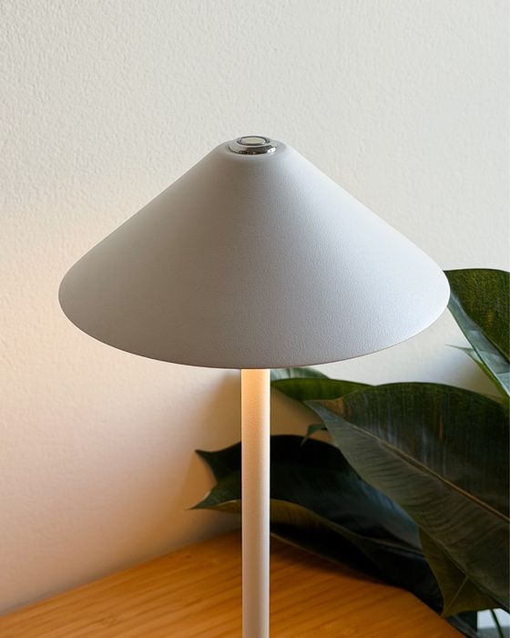 Candeeiro de Mesa Led