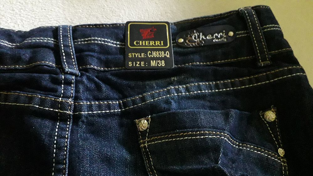 Nowa spodniczka mini jeans