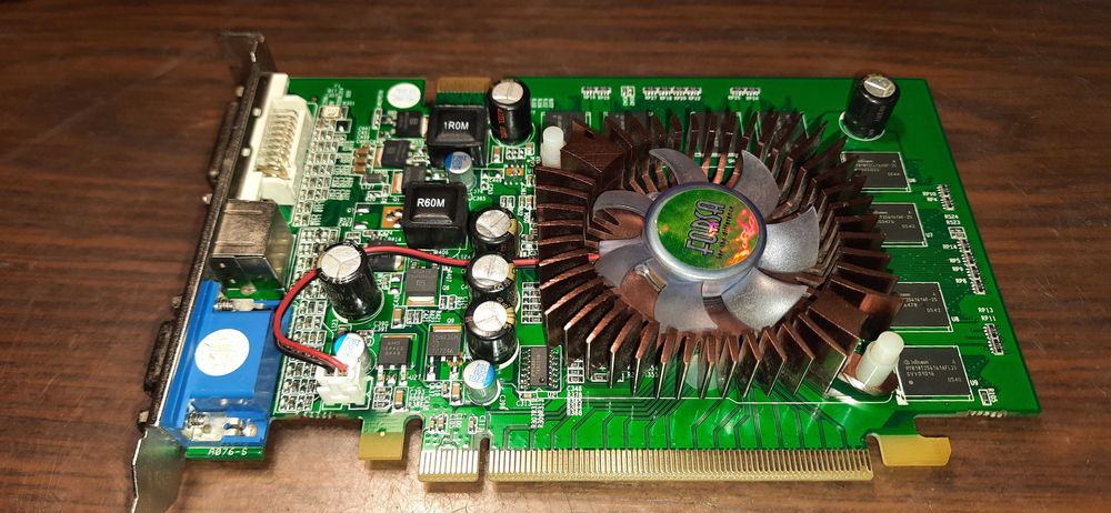 Відеокарта NVIDIA GeForce 7600 GS 256Mb/128 Bit