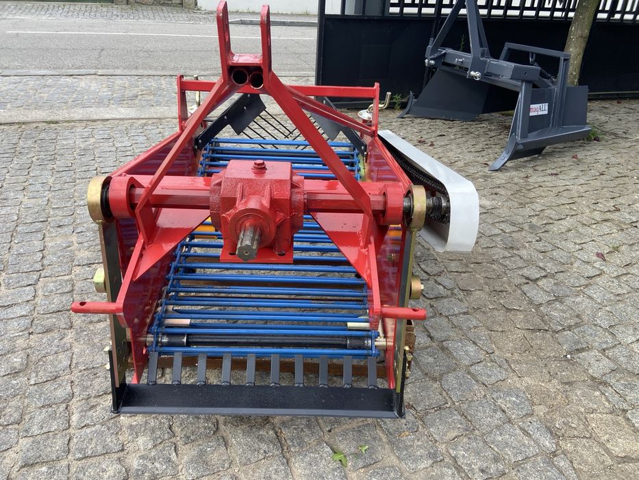 Arrancador de batatas de tapete