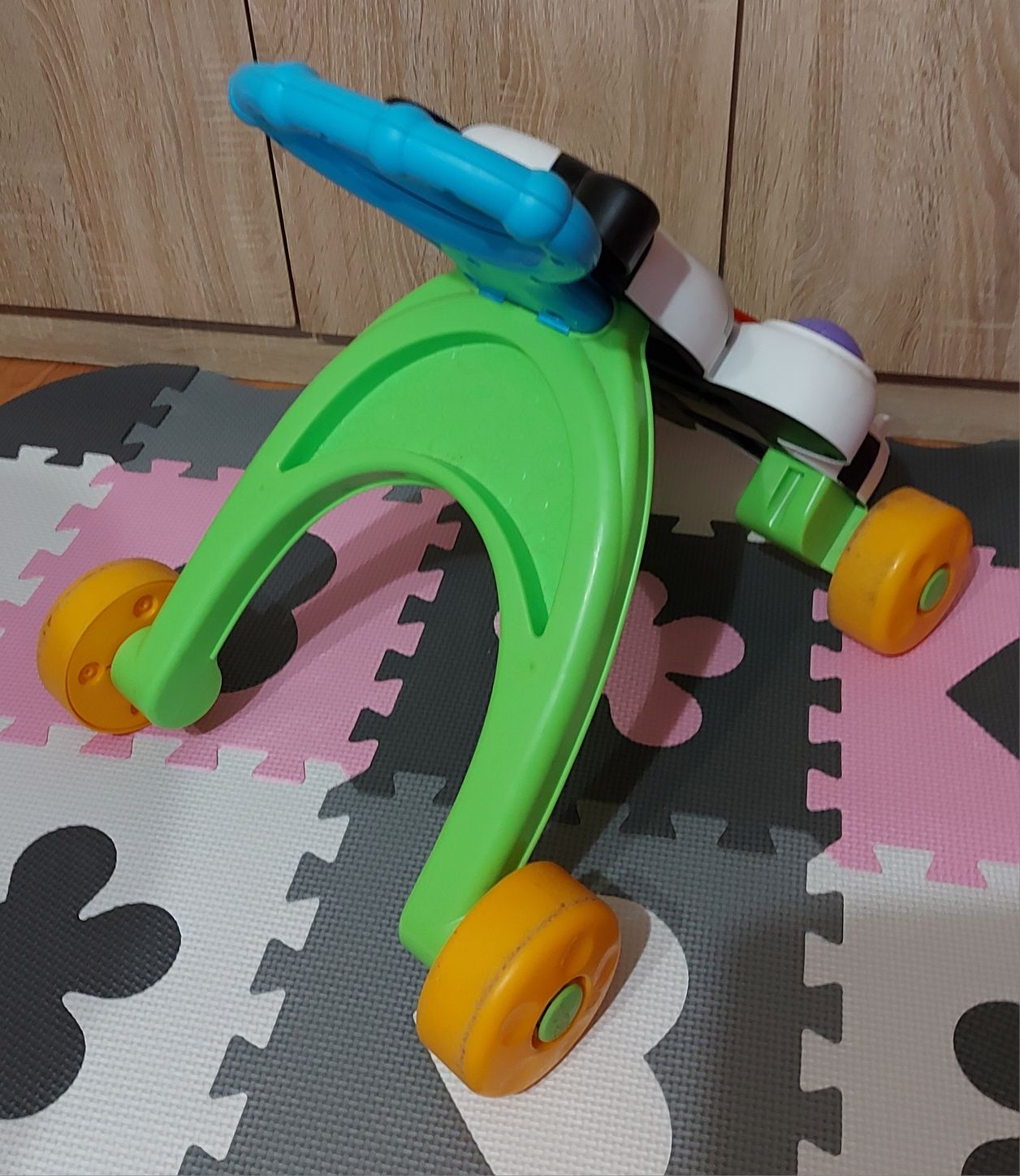 Chodzik pchacz zebra fisher-price