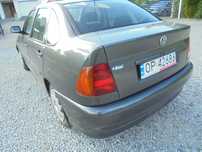 volkswagen polo 1,6 benzyna w 100 sprawne maly przebieg