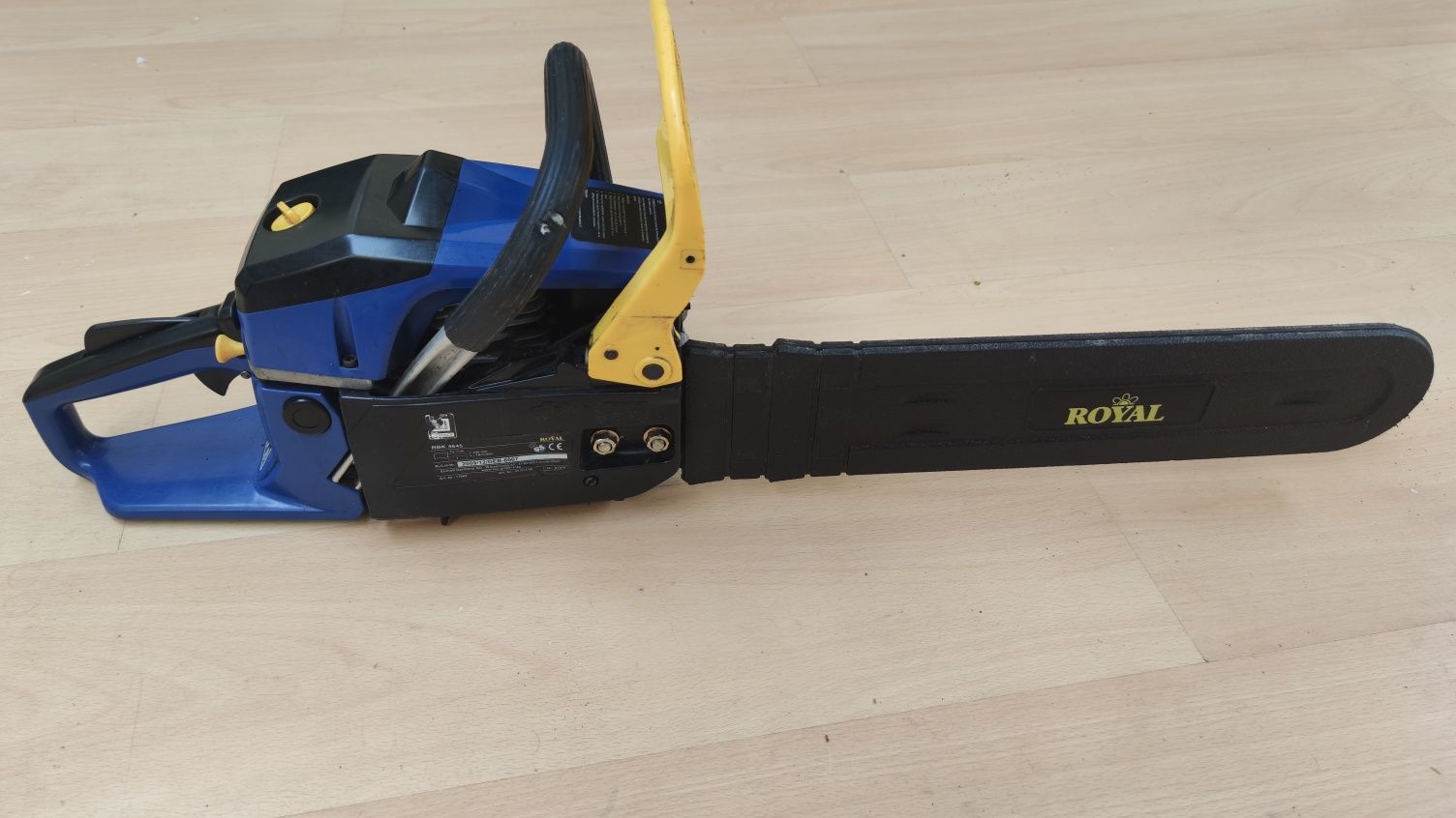 Motosserra Royal novo existe a possibilidade de envio ao domicílio agr