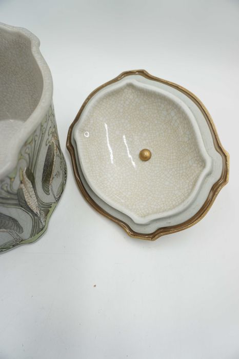 SZKATUŁKA puzderko porcelana z brązem-czaple