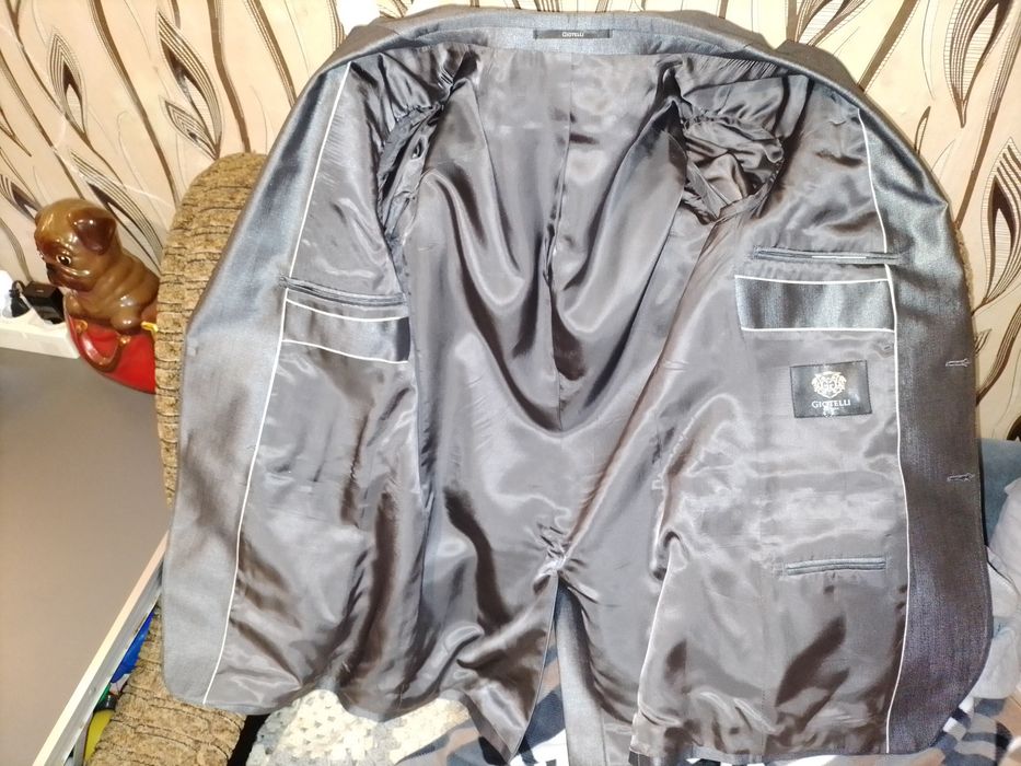 Giotelli мужской костюм.