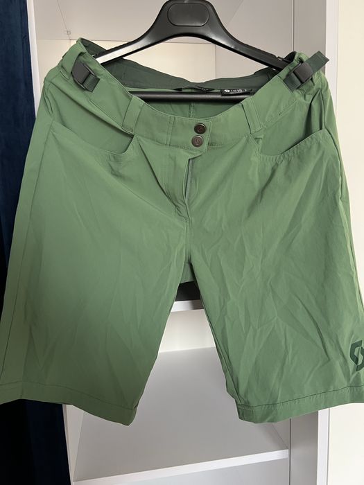 Спортивні жіночі шорти Scott (m)