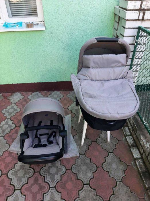 Коляска Chicco best friend 2 в 1