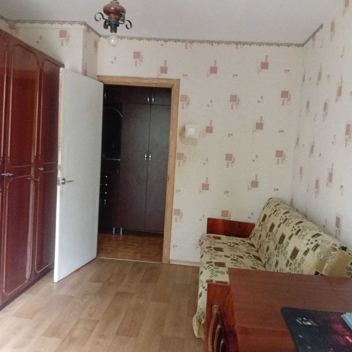 Продаю 3 комнатную квартиру на Пл. Победы