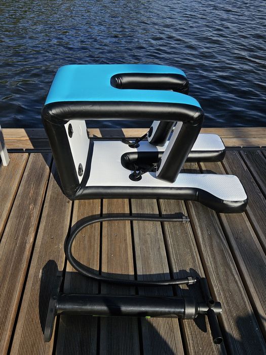 Asekuracyjna platforma startowa pump foil dock start