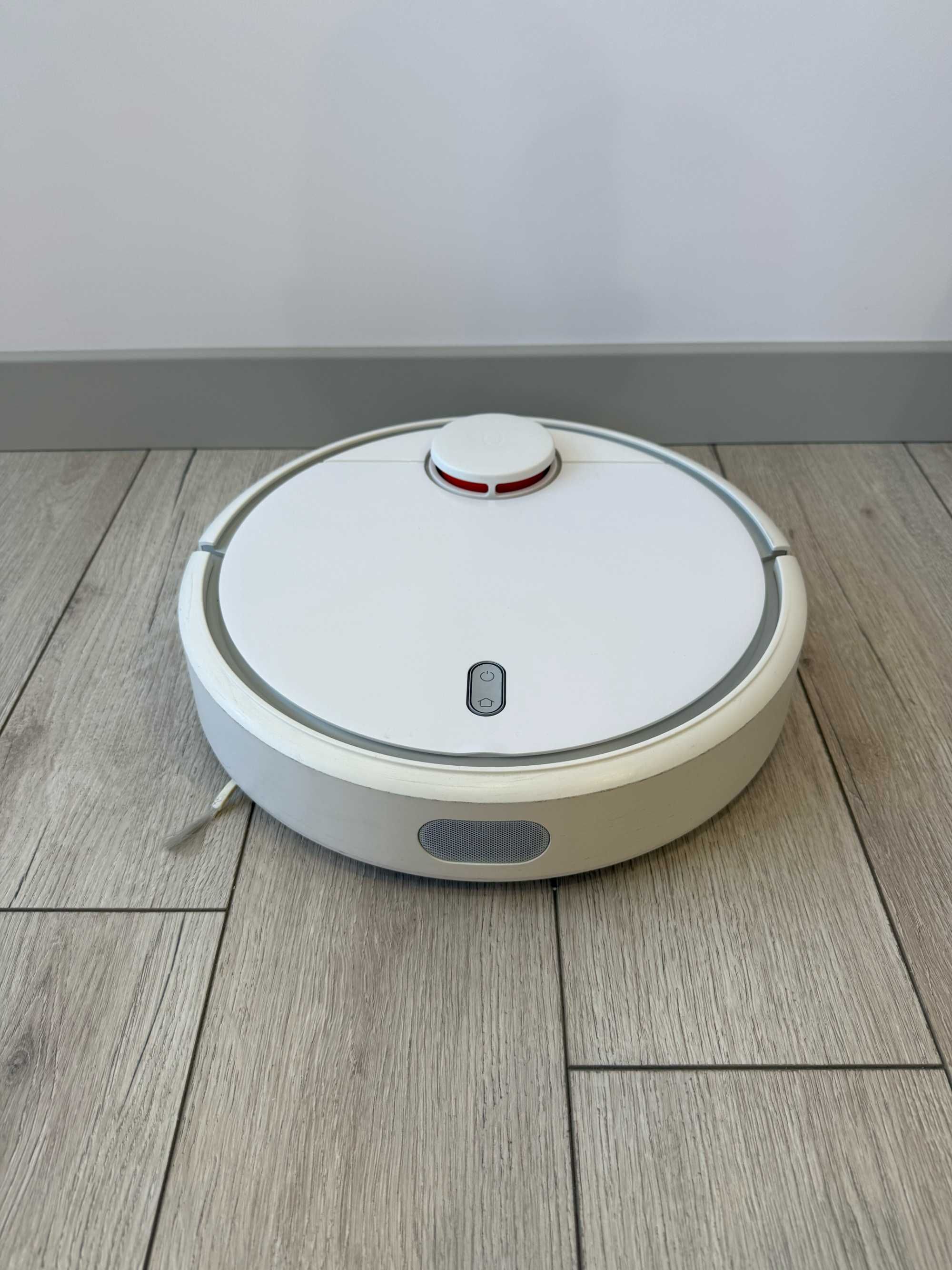 Робот пилосос Xiaomi Mi Robot (1st generation)