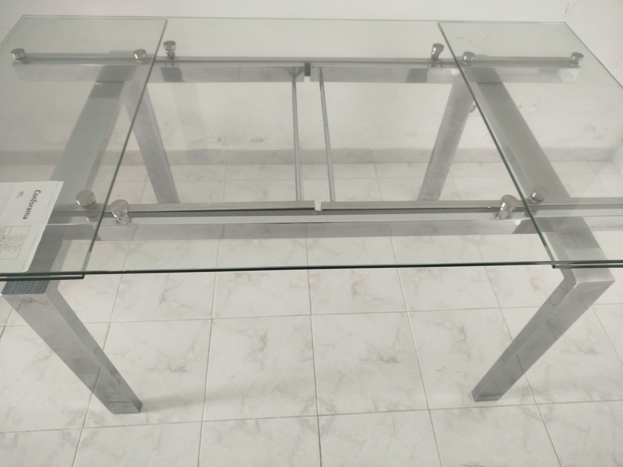 Mesa jantar em vidro