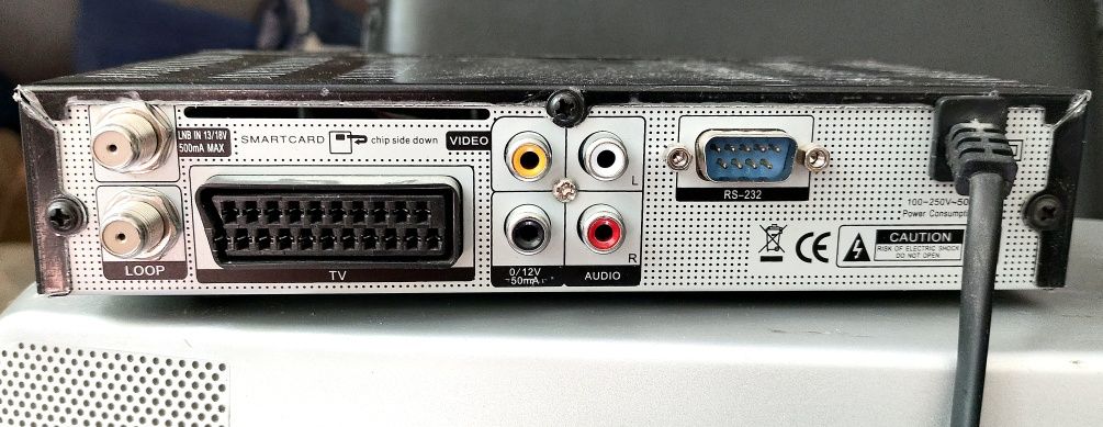 Цифровий супутниковий тюнер 4100C, відомий як Orton або Opticum.