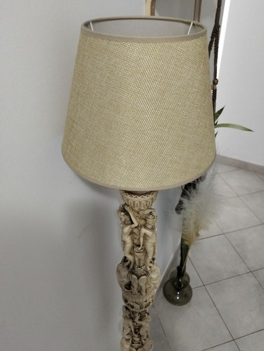 candeeiro de pé lindíssimo