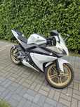 Yamaha yzf - R125
