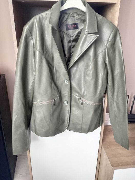 Skóra damska jak nowa