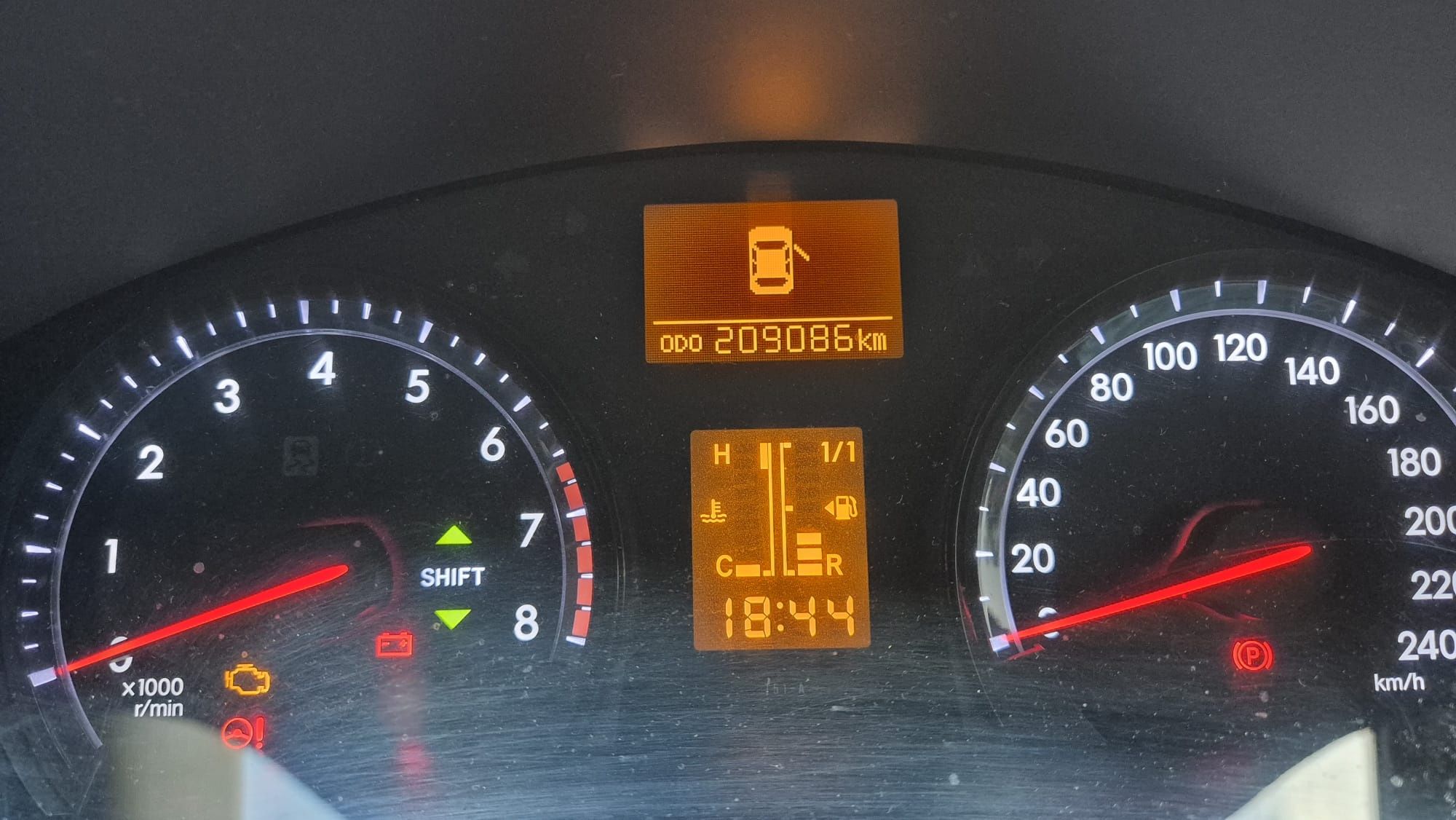 Toyota Avensis 2014, 1.8 Benzyna