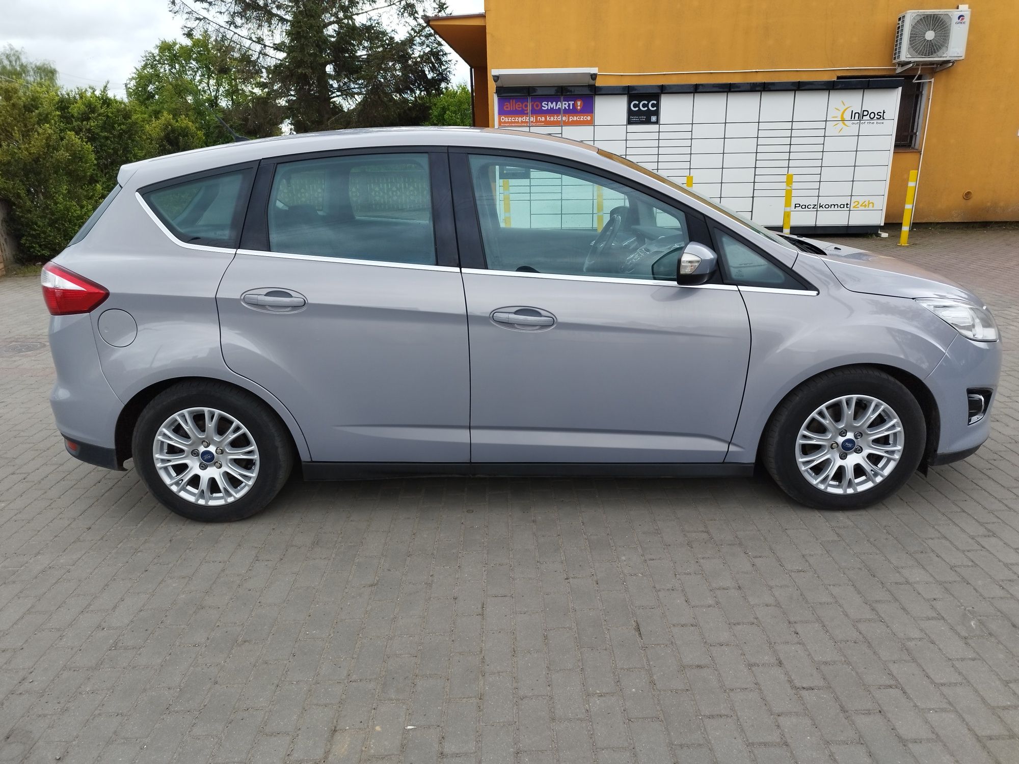 Ford C-MAX 2011r, Wersja Titanium