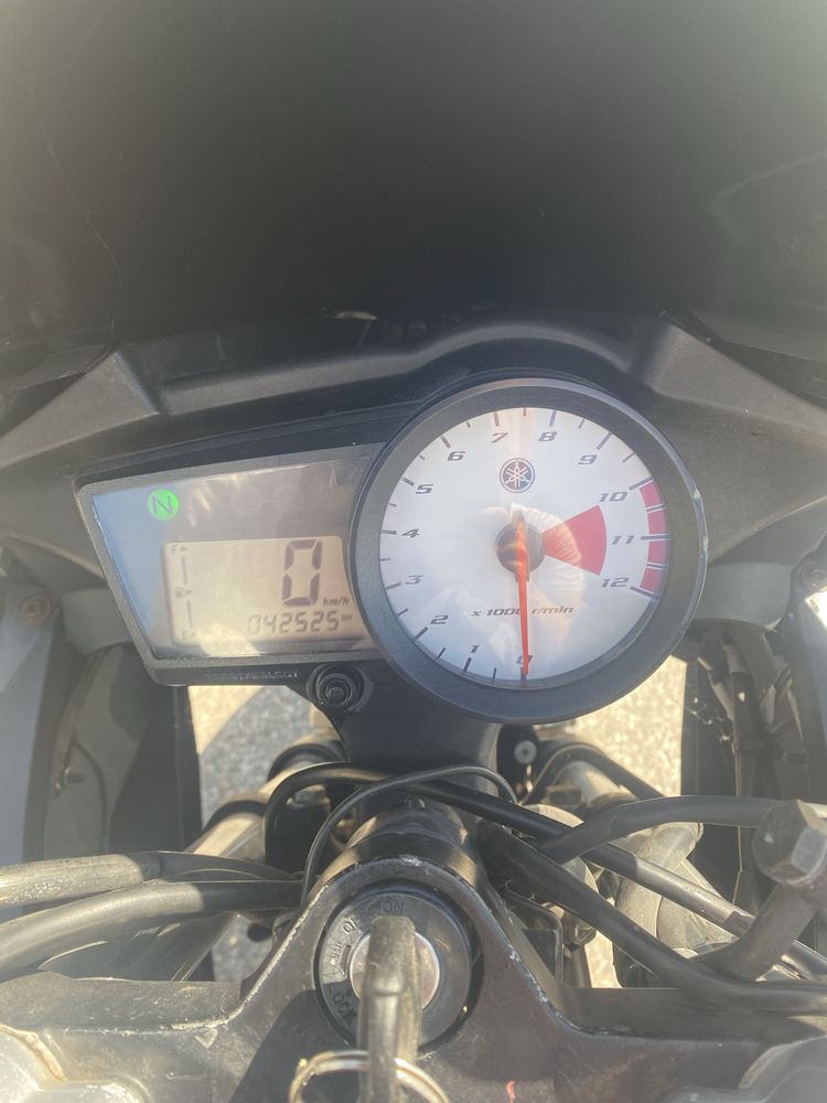 Motocykl Yamaha YZF 125r