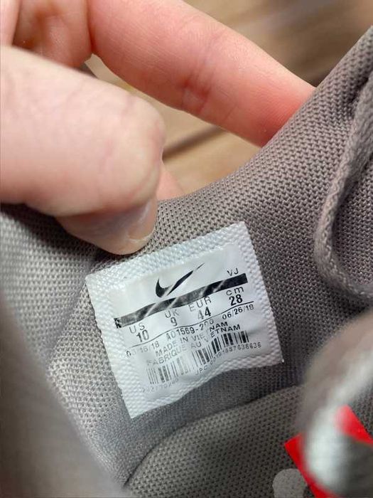 Buty Nike Air Max 270 Future szare 44